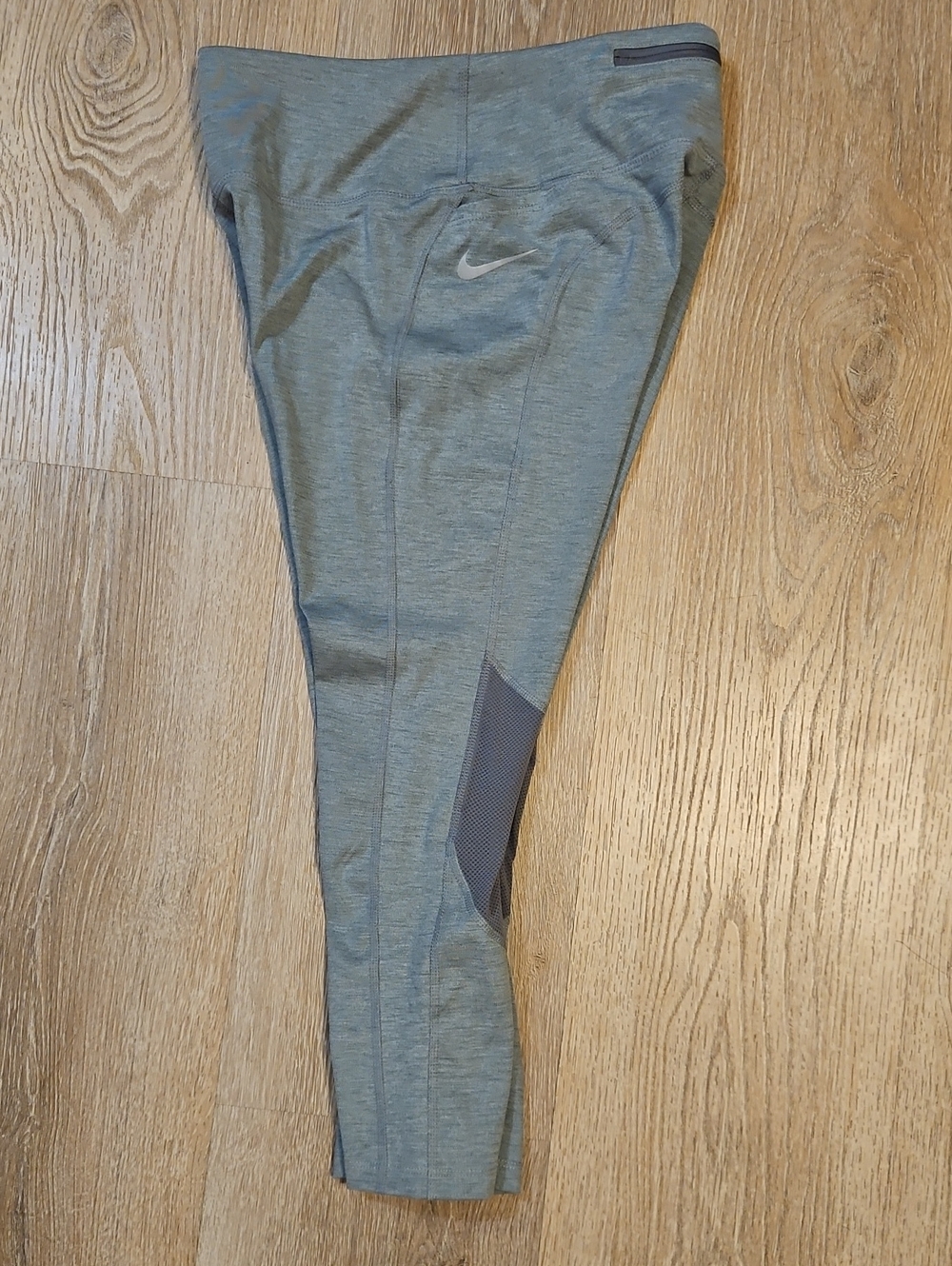 Nike Fast Mid-Rise Crop Running Leggings Medium